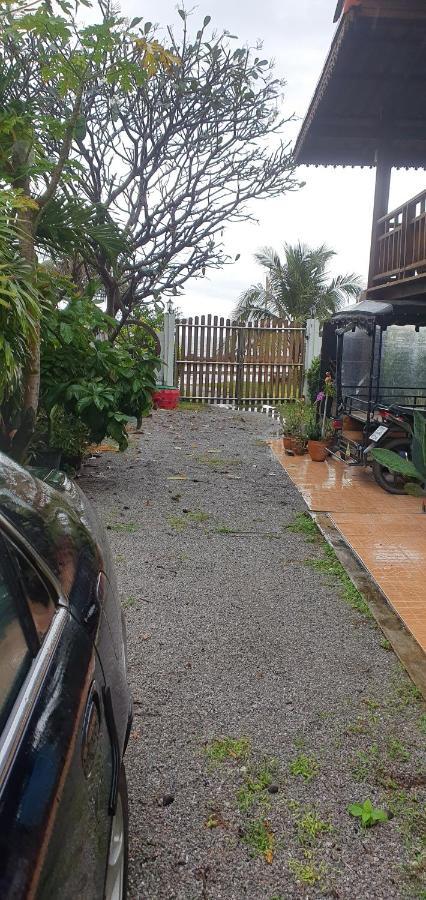 Seesea Thai Wooden House On Beachfront Prachuap Khiri Khan Zimmer foto